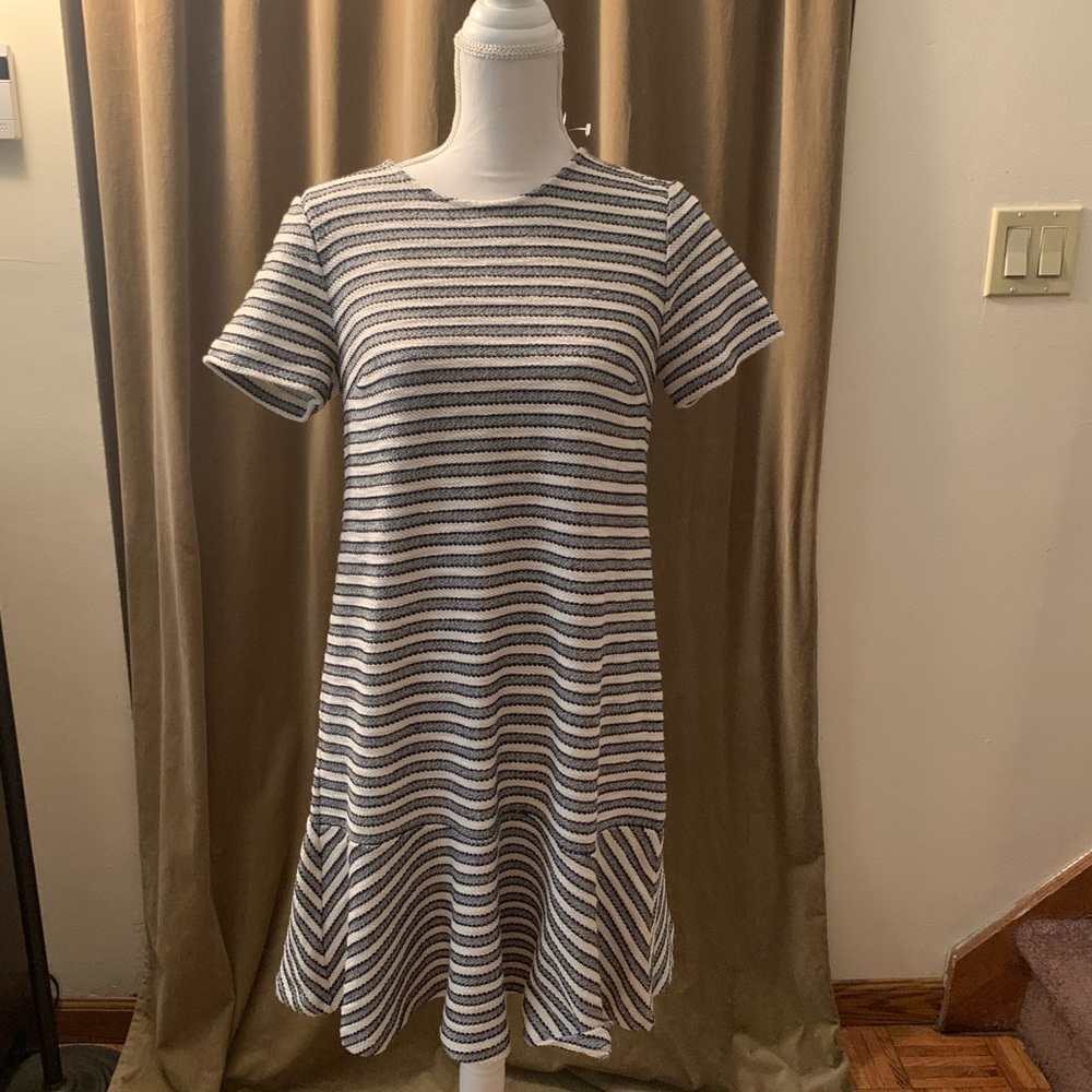 💛 2 For 25 💛 NWT Loft dress